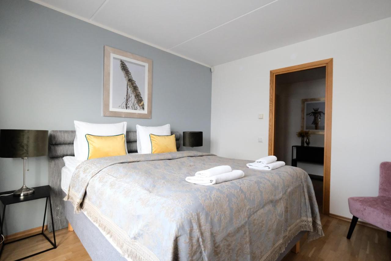 Tallinn City Apartments Roosikrantsi Luaran gambar