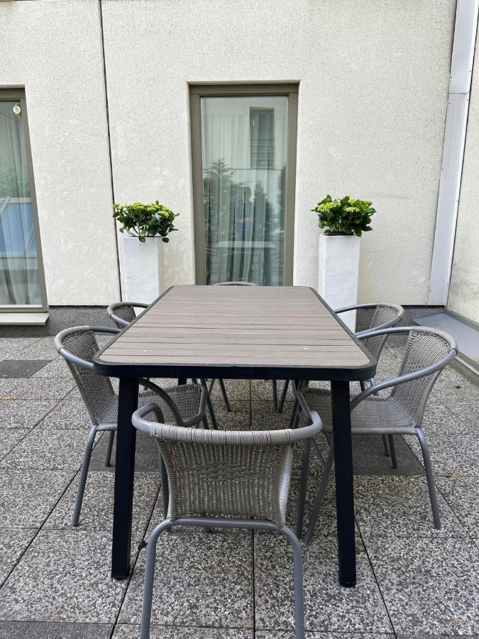 Tallinn City Apartments Roosikrantsi Luaran gambar