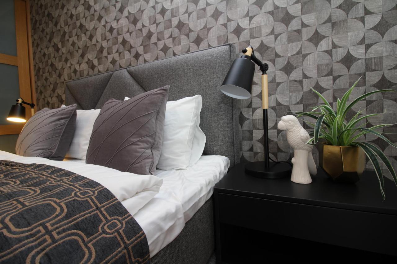 Tallinn City Apartments Roosikrantsi Luaran gambar
